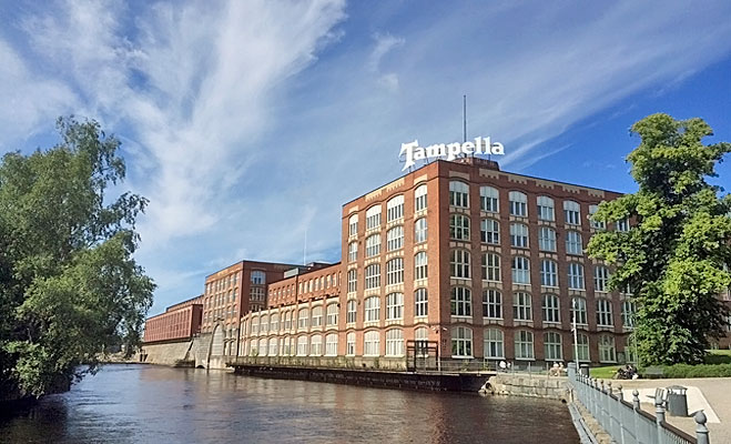 Tampella ja Tammerkoski - Tampella at the banks of Tammerkoski Rapids